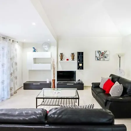 Playa De Fanabe Sleeps 6 With Pool Air Con And Wifi ヴィラ *